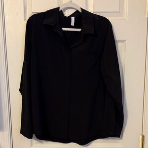 STYLUS Black Button Down Long Sleeve Blouse